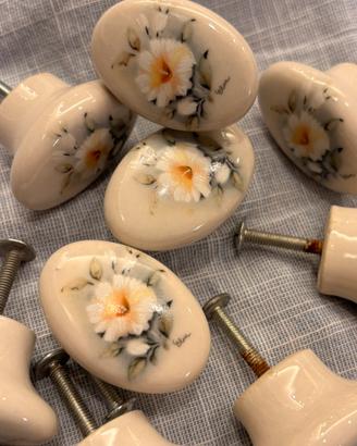 10 Pomoli in Ceramica Floreale Shabby, per Mobili,