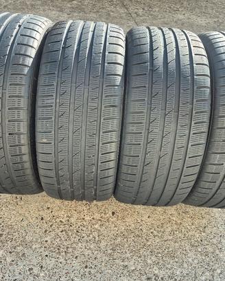 4.  GOMME.  225 / 45  /  R17.  M+S 