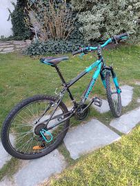 Mountain bike B'TWIN 24 pollici 