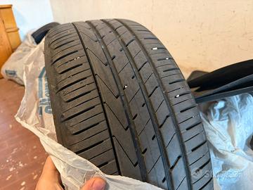 Gomme hankook  235/50 r 19