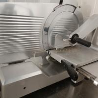 Affettatrice verticale trifase - FAMA 370