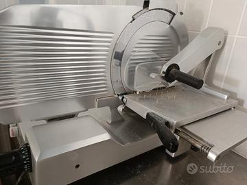 Affettatrice verticale trifase - FAMA 370