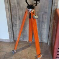 Treppiede topografico KERN Swiss originale – legno