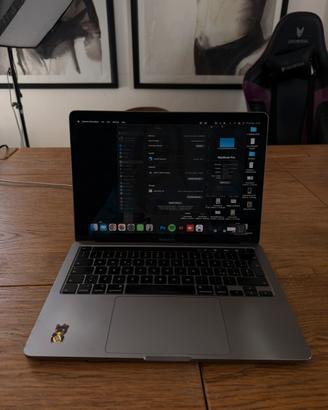 MacBook Pro 13” (2020)