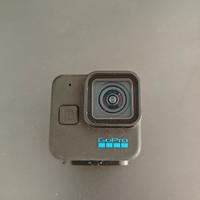 go pro Hero 11 mini black con memoria e accessori 