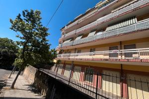Nuoro luminoso quadrilocale con due garages