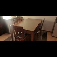 tavolo allungabile più 6 sedie 