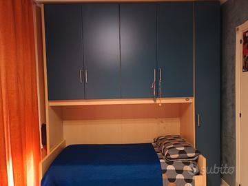 letto a ponte e comò 