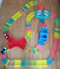 Pista Flessibile per Macchinine + accessori e auto