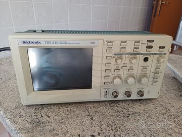 Oscilloscopio Tektronics TDS 210