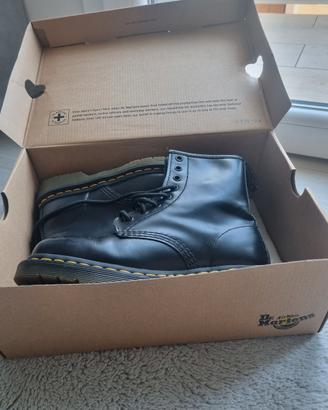 dr. Martens come nuovi 