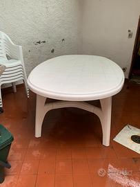 Tavolo giardino