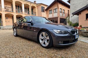 BMW 325 Serie 3 E92 Coupe 325i Coupe Futura