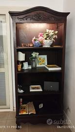 Libreria vetrina in legno scuro