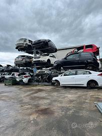 TUTTI RICAMBI AUDI A2 A3 A4 A5 A6 A8 Q7 Q2 Q3 Q5 T