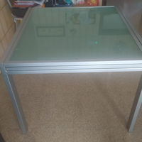 Tavolo 90x90 con 4 sedie