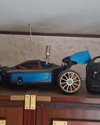auto a motore radiocomandata 