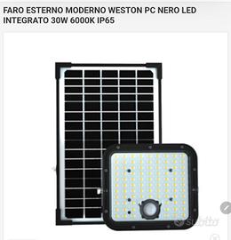 farò esterno moderno con pannello solare