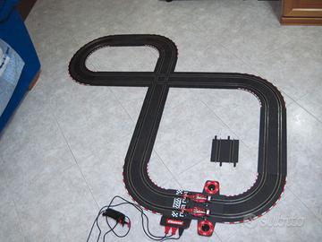 PISTA CARRERA CON 2 FERRARI 