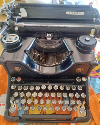 Macchina da scrivere Olivetti anni 30-40