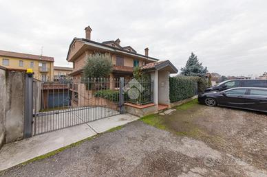 PORZIONE DI BIFAMILIARE A LAINATE