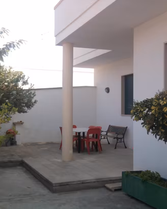 splendida villetta a Torre Lapillo 200mt dal mare 