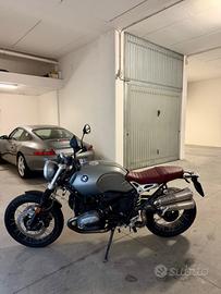 BMW R nine T