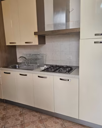 Cucina bianco lucido
