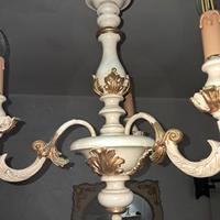 lampadario in legno classico