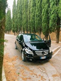 Mercedes b klas