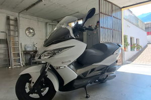 Scooter Kawasaki j300