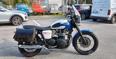 Triumph bonneville