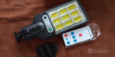 lampione led ricarica solare sensore di movimento