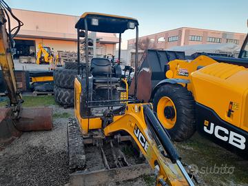 B388-Mini escavatore JCB 18 Z-1