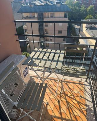 Set balcone IKEA pieghevole tavolo e 2 sedie