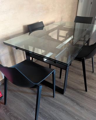 Tavolo Cattelan + 6 sedie Philippe Starck