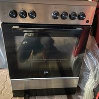 Cucina beko 4 fuochi forno elettrico