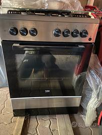 Cucina beko 4 fuochi forno elettrico