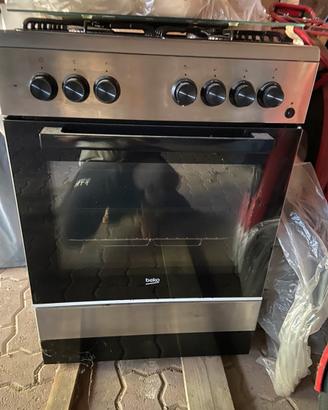 Cucina beko 4 fuochi forno elettrico
