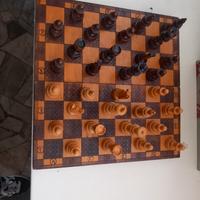 dama antica in legno 