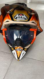 Casco per moto  marca Airoh