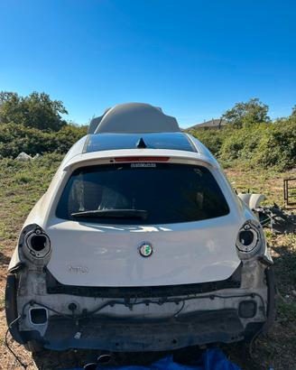 Cofano posteriore alfa romeo mito