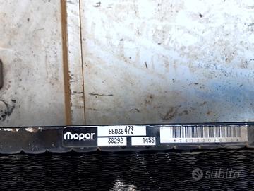 Radiatore originale mopar jeep zj 5.2 v8
