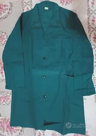 Camice verde da laboratorio/medico con tasche