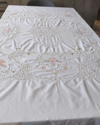 Tovaglia vintage ricamata 265x232 cm
