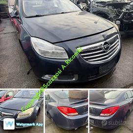 Opel Insigna anno 2010 per ricambi P