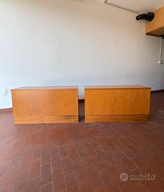 Coppia di cassapanche artigianali in legno