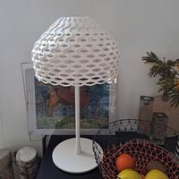 lampada  Tatou di Flos da tavolo a luce diffusa 