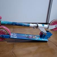 Monopattino bambina Frozen richiudibile
