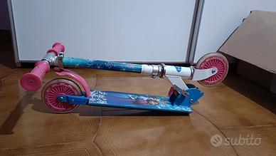 Monopattino bambina Frozen richiudibile